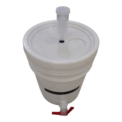 Balde 20lt, incluye airlock, ideal para fermentar Cerveza, Kombucha y cualquier tipo de fermento, marca El Cervecero - Chile