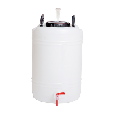 Fermentador plástico sanitario con válvula para salida de la cerveza.
Capacidad Total: 25 Litros.
Llenado sugerido: 20 Litros de Mosto, incluye airlock - El Cervecero - Chile