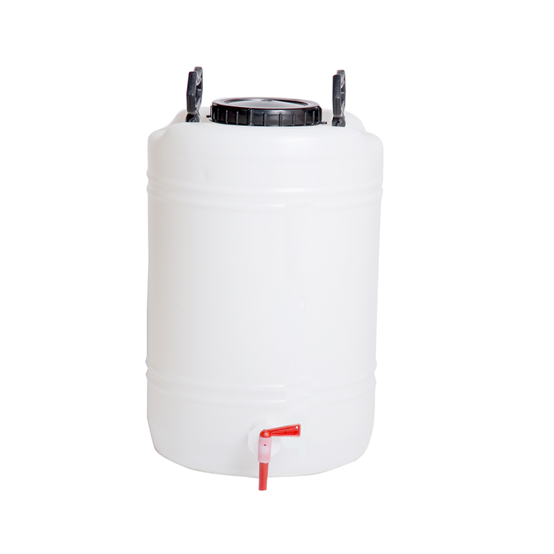 Fermentador plástico sanitario con válvula para salida de la cerveza.
Capacidad Total: 25 Litros.
Llenado sugerido: 20 Litros de Mosto - El Cervecero
